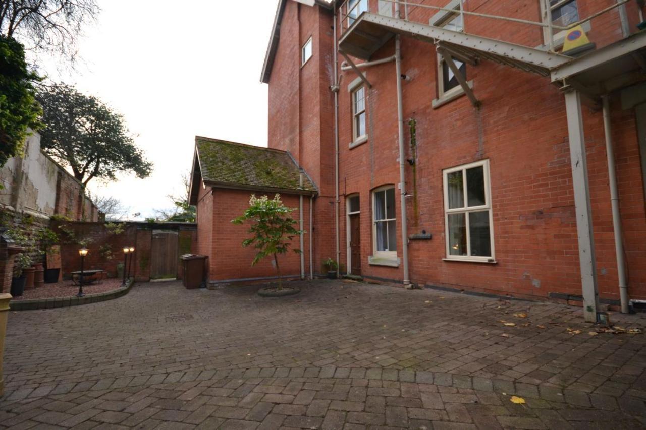 Appartamento Historic House In The Park, Private Courtyard Near The Castle Nottingham Esterno foto
