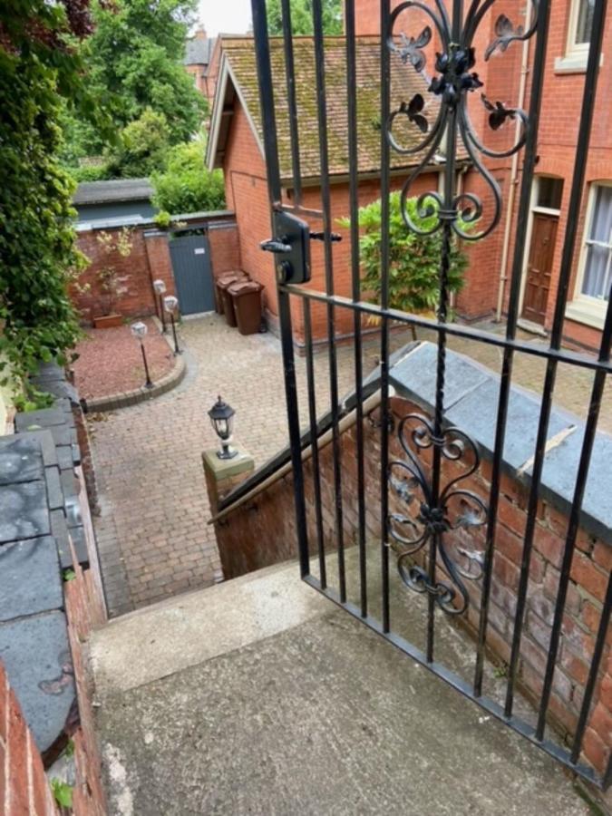 Appartamento Historic House In The Park, Private Courtyard Near The Castle Nottingham Esterno foto